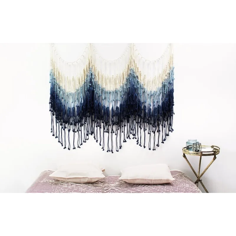 Hand-woven dyed tapestries, bedroom sofa background homestay decorative wall paintings
Hand-woven dyed tapestries, bedroom sofa background homestay decorative wall paintings