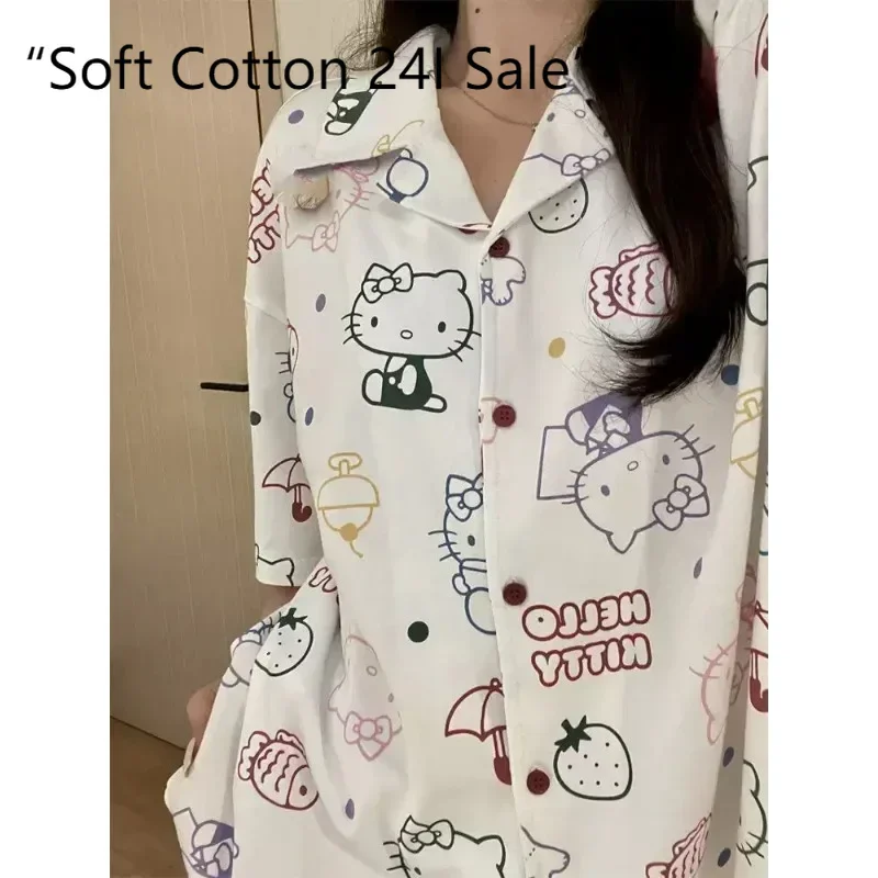 Summer new white lapel cartoon Hello Kitty pajamas women's cardigan short-sleeved shorts loungewear outer suit
Summer new white lapel cartoon Hello Kitty pajamas women's cardigan short-sleeved shorts loungewear outer suit