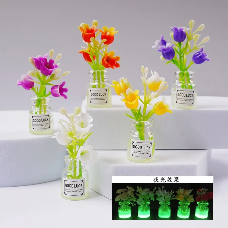 Small fragrance artificial flower ornaments all over the sky Purple Lily of the Valley mini vase car home decoration crafts.
Small fragrance artificial flower ornaments all over the sky Purple Lily of the Valley mini vase car home decoration crafts.