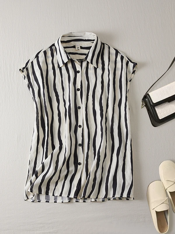 Unique Stripe Short Sleeve Casual Shirt Women's Loose Summer Fashion Top Korean Japanese High End Small Shirt Artistic Style
Unique Stripe Short Sleeve Casual Shirt Women's Loose Summer Fashion Top Korean Japanese High End Small Shirt Artistic Style