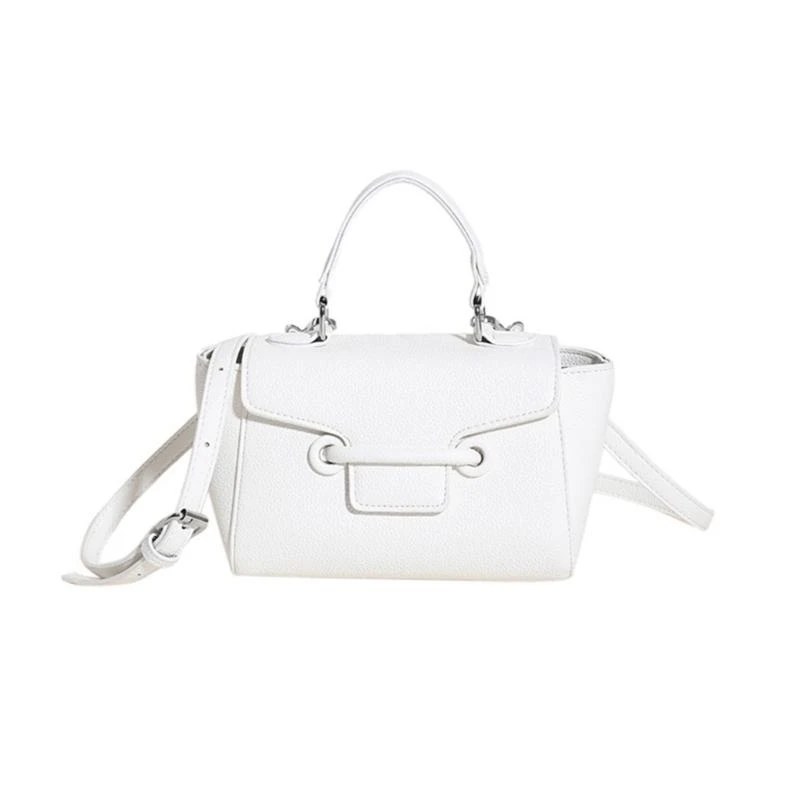 Fashionable Compact Shoulder Bag Tote Bag for Date & Evening Event Gift 
Fashionable Compact Shoulder Bag Tote Bag for Date & Evening Event Gift