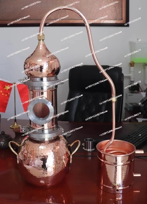 Suitable for pure copper ancient distillation equipment hydrosol machine distilling wine perspective distillation equipment
Suitable for pure copper ancient distillation equipment hydrosol machine distilling wine perspective distillation equipment