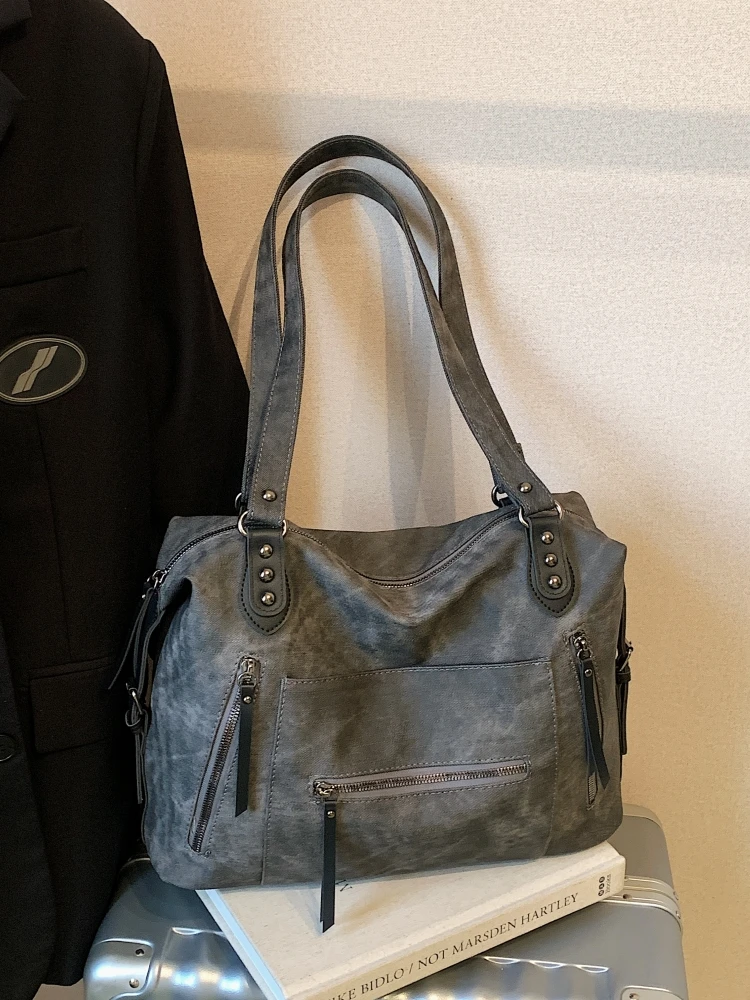 Retro Motorcycle Sle Large Capaci Tote Bag Women's Commuter Handbag 2025 New Casual Winter Single oulder Underarm Bag
Retro Motorcycle Sle Large Capaci Tote Bag Women's Commuter Handbag 2025 New Casual Winter Single oulder Underarm Bag