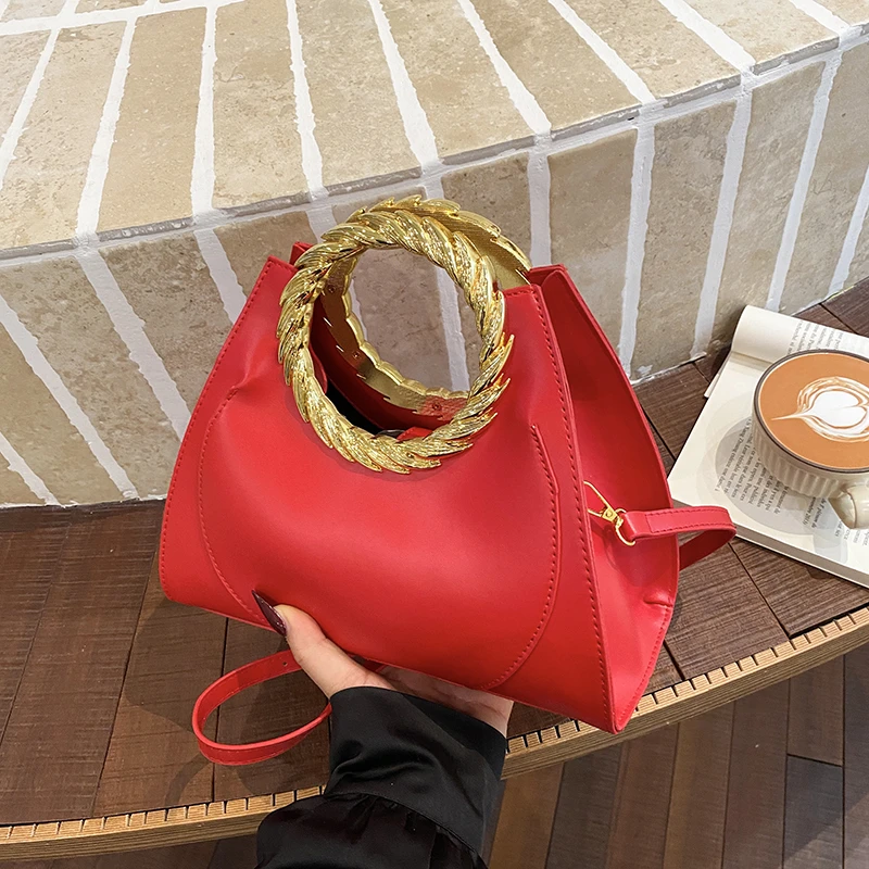 Red Wedding Purse Luxury Designer Gold Evening Clutch Bag For Women 7Colors Pu Leather Commuting Shoulder Bag Round Handle Tote
Red Wedding Purse Luxury Designer Gold Evening Clutch Bag For Women 7Colors Pu Leather Commuting Shoulder Bag Round Handle Tote
