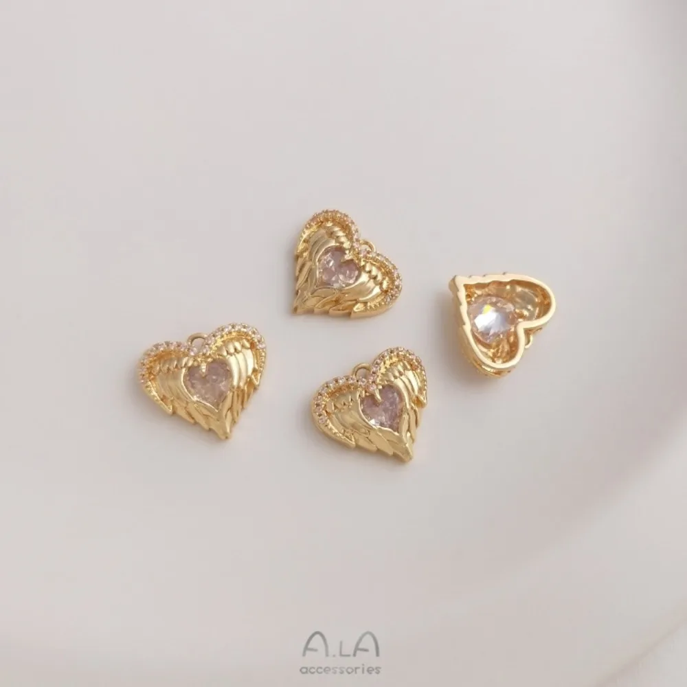 Миниатюрные циркониевые медные подвески 14 К золотого цвета с крыльями ангела, подвеска в виде сердца любви, ручная работа, браслет «сделай сам», браслет, ожерелье, кулон
Миниатюрные циркониевые медные подвески 14 К золотого цвета с крыльями ангела, подвеска в виде сердца любви, ручная работа, браслет «сделай сам», браслет, ожерелье, кулон