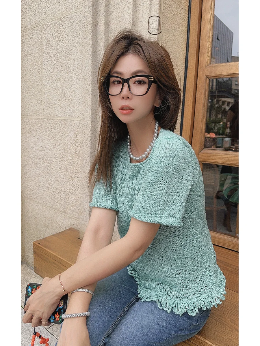 BaAtOne Dr Dance Simple Luxury Fashion: Женский трикотажный джемпер с бахромой, стандартный крой, короткий рукав, укороченная длина, цветной, из смесовой шерсти
BaAtOne Dr Dance Simple Luxury Fashion: Женский трикотажный джемпер с бахромой, стандартный крой, короткий рукав, укороченная длина, цветной, из смесовой шерсти