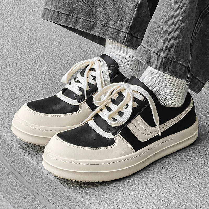 Мужские кроссовки в нише с цветными блоками, четырехсезонный стиль, универсальные модные брендовые прогулочные туфли на плоской подошве с низким берцем и круглым носком на шнуровке
Мужские кроссовки в нише с цветными блоками, четырехсезонный стиль, универсальные модные брендовые прогулочные туфли на плоской подошве с низким берцем и круглым носком на шнуровке