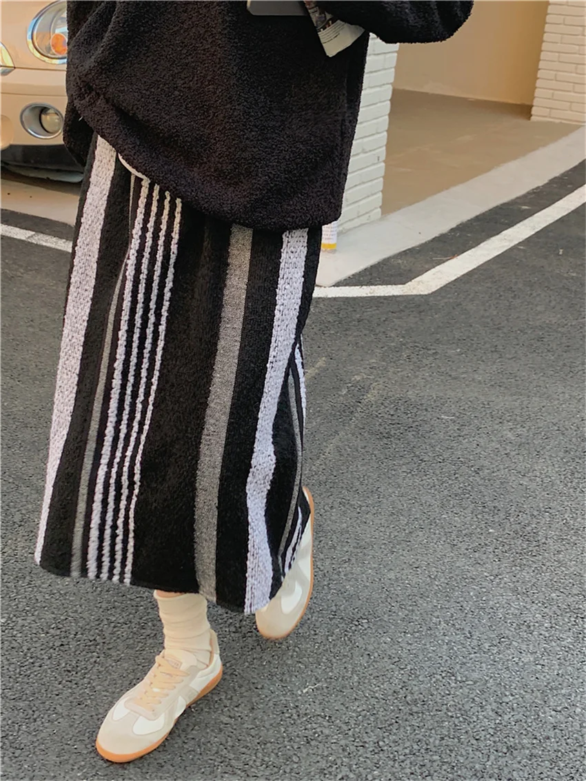 Alien Kitty 2023 Winter Loose Knitted Maxi Skirts Women Chic Thicken Slim Warm Office Lady High Waist Loose Split New Daily
Alien Kitty 2023 Winter Loose Knitted Maxi Skirts Women Chic Thicken Slim Warm Office Lady High Waist Loose Split New Daily