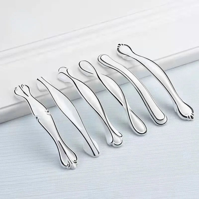 White Cabinet Pulls Drawer Pulls Kitchen Door Handles and Knobs Cabinet Handles Furniture Handle & Knob 96/128mm Metal Knob
White Cabinet Pulls Drawer Pulls Kitchen Door Handles and Knobs Cabinet Handles Furniture Handle & Knob 96/128mm Metal Knob