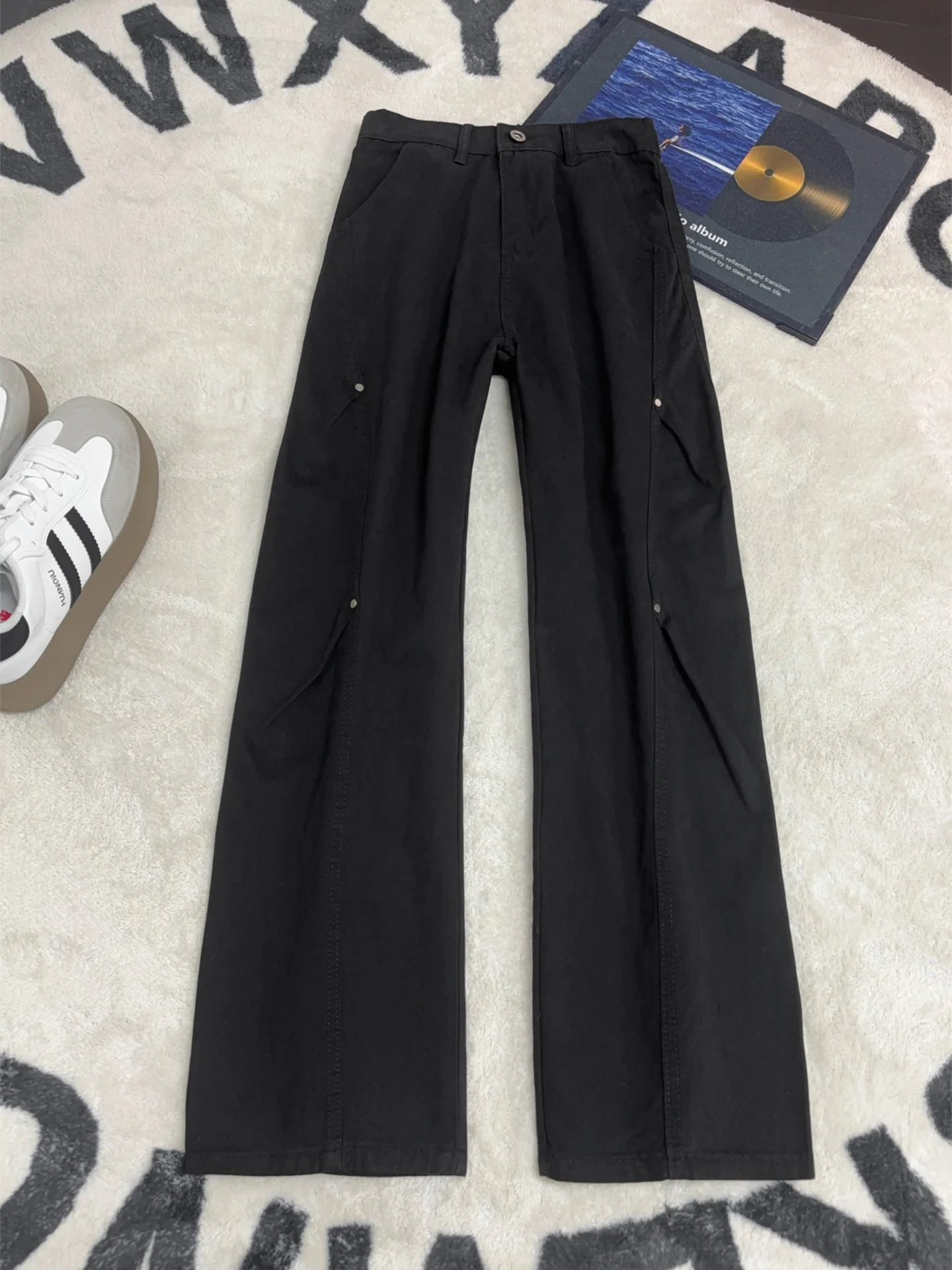 Men's Straight Leg Slimming Jeans Spring American High Street Cleanfit Trousers Folded Rivet Bend Knife Long Pants Casual Cotton
Men's Straight Leg Slimming Jeans Spring American High Street Cleanfit Trousers Folded Rivet Bend Knife Long Pants Casual Cotton