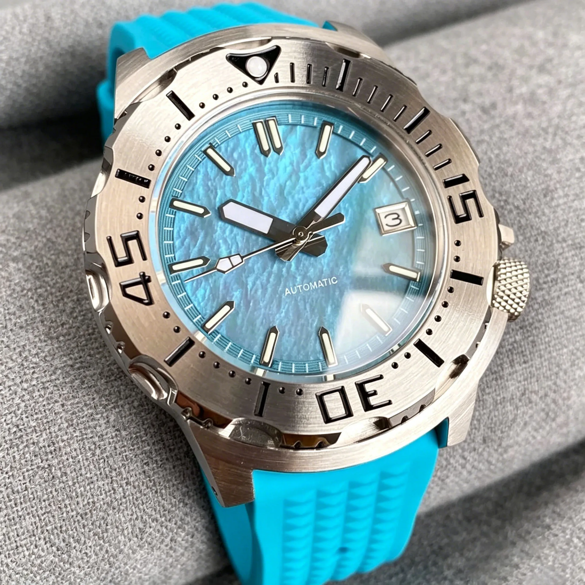 Tandorio 42mm MOP Dial Luminous Automatic Watch 20BAR Diver NH35 Movement Sapphire Crystal Men's Mechanical Watch Rubber Strap
Tandorio 42mm MOP Dial Luminous Automatic Watch 20BAR Diver NH35 Movement Sapphire Crystal Men's Mechanical Watch Rubber Strap