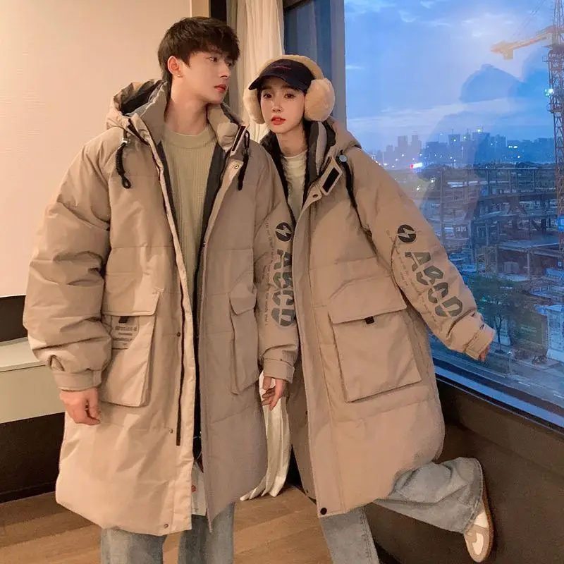 Утепленное зимнее пальто-пуховик унисекс оверсайз до колен с капюшоном, прочное, для студентов и пар, стандартный крой
Утепленное зимнее пальто-пуховик унисекс оверсайз до колен с капюшоном, прочное, для студентов и пар, стандартный крой