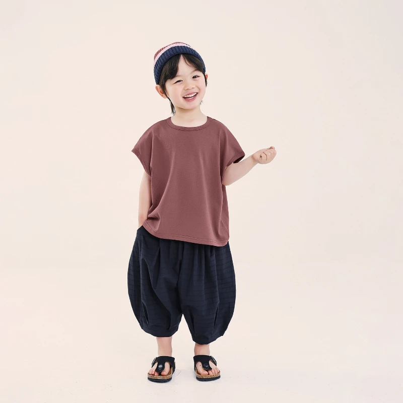 2026 Children's Summer Clothing New Bamboo Cotton Sleeveless Solid Color Soft Sticky Thin T-shirt Top
2026 Children's Summer Clothing New Bamboo Cotton Sleeveless Solid Color Soft Sticky Thin T-shirt Top