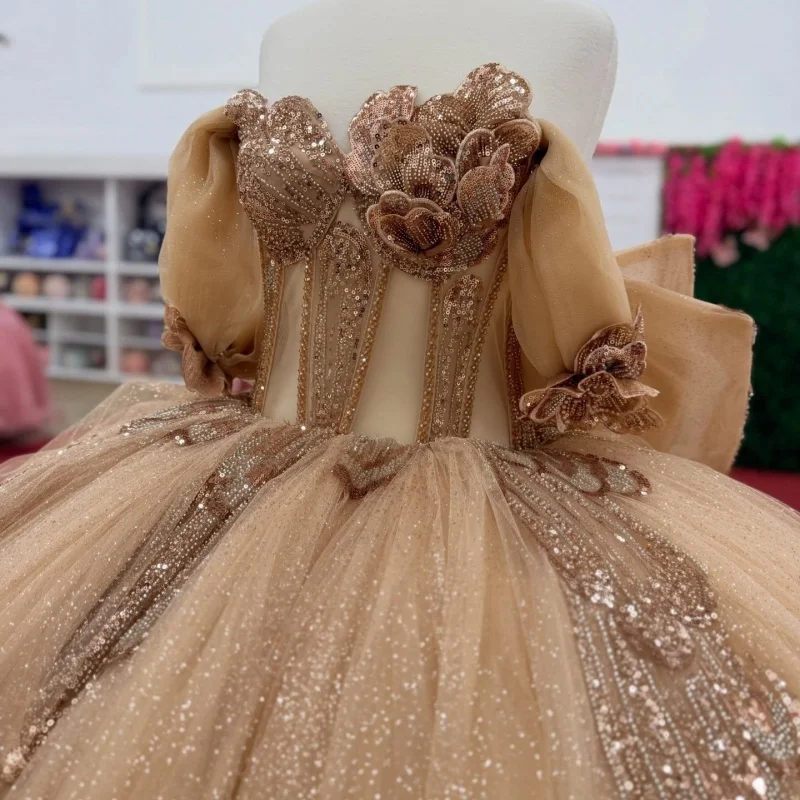 Light Champagne Quinceanera Dress off-shoulder Glitter Lace layering Decal Long tail Bow vestidos de 15 Quinceanera Customize
Light Champagne Quinceanera Dress off-shoulder Glitter Lace layering Decal Long tail Bow vestidos de 15 Quinceanera Customize