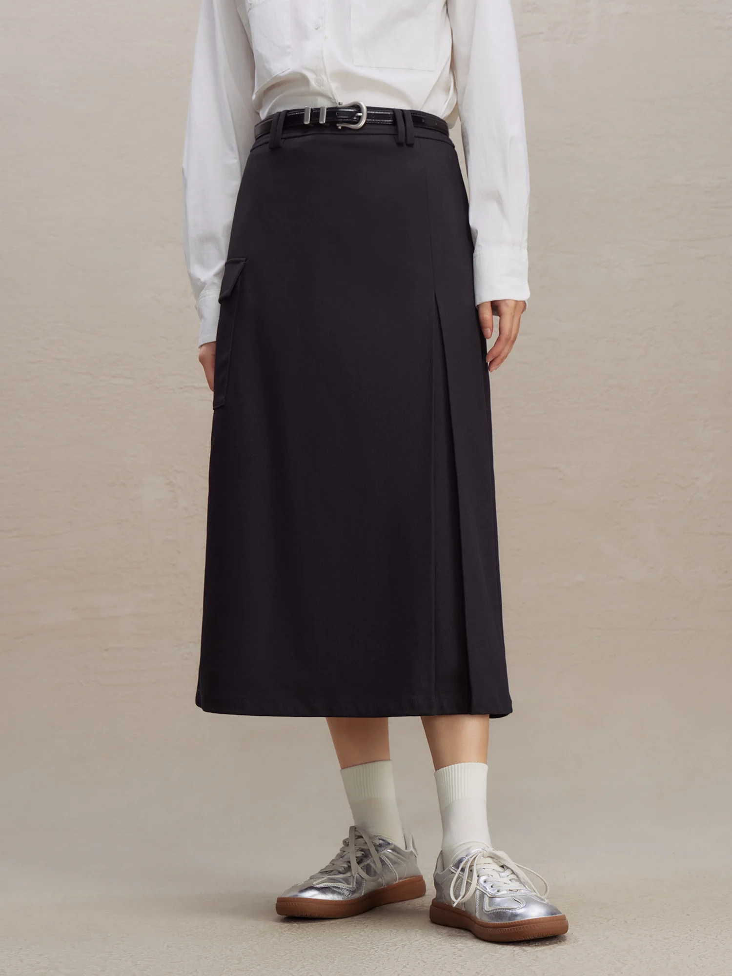 ZIQIAO 3% Sheep Wool Black High Waist Skirt For Women 2023 Autumn Winter New Design Slit Mid-length Casual Chic Skirt 23ZQ94418
ZIQIAO 3% Sheep Wool Black High Waist Skirt For Women 2023 Autumn Winter New Design Slit Mid-length Casual Chic Skirt 23ZQ94418