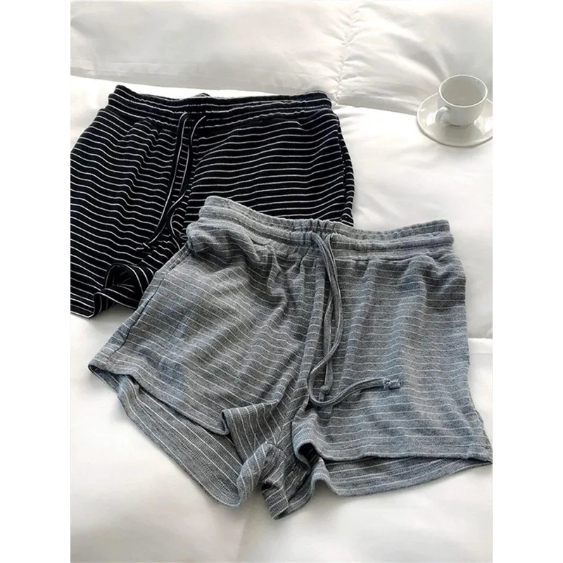 High-waisted Striped Large-size Pajama Pants Women's Shorts Summer New Models Outside Loose Home Warehouse Wide-leg Casual Pants
High-waisted Striped Large-size Pajama Pants Women's Shorts Summer New Models Outside Loose Home Warehouse Wide-leg Casual Pants