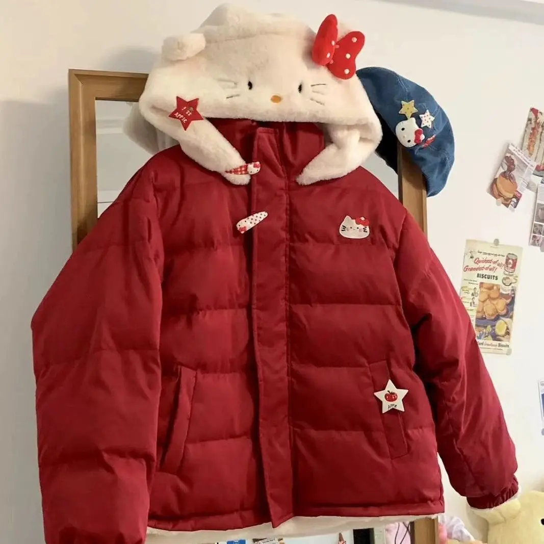 Женская зимняя куртка Hello Kitty, новая японская свободная утепленная хлопковая куртка с капюшоном, топ в студенческом стиле, Y2k, одежда для хлеба, 2023
Женская зимняя куртка Hello Kitty, новая японская свободная утепленная хлопковая куртка с капюшоном, топ в студенческом стиле, Y2k, одежда для хлеба, 2023