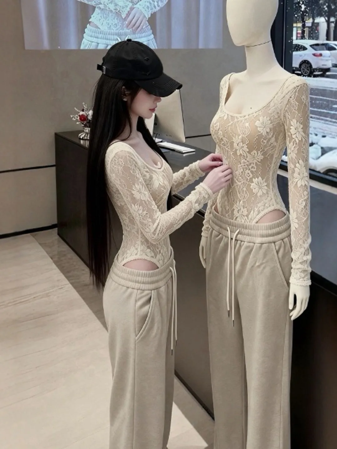 Pure Desire Sexy Lace Jumpsuit Casual Pants Two-Piece Set Anti-Aging Whole Set OOTD Spring 2026 Comfortable Long Sleeve round...
Pure Desire Sexy Lace Jumpsuit Casual Pants Two-Piece Set Anti-Aging Whole Set OOTD Spring 2026 Comfortable Long Sleeve round...