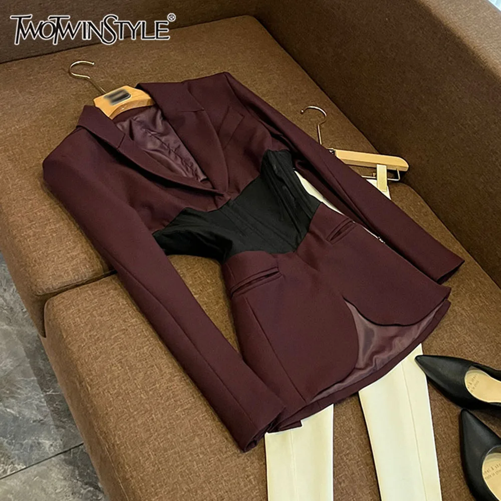 TWOTWINSTYLE Ретро хит цвета, облегающие куртки для женщин, темпераментный пиджак с лацканами и длинными рукавами, женский модный стиль, новый TJA641466
TWOTWINSTYLE Ретро хит цвета, облегающие куртки для женщин, темпераментный пиджак с лацканами и длинными рукавами, женский модный стиль, новый TJA641466