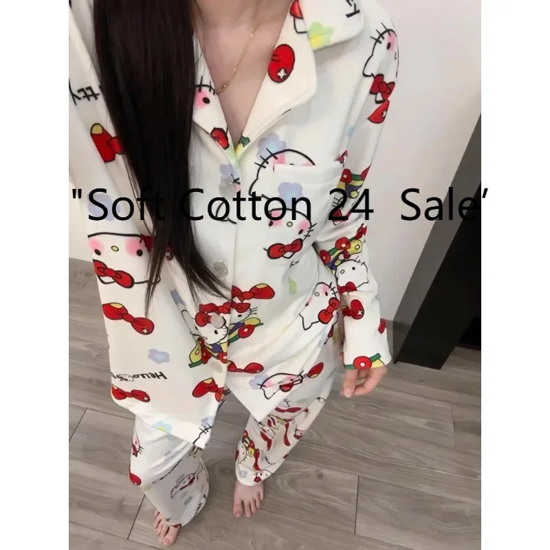 Cute Hello Kitty pajamas, Spring and Autumn German velvet loungewear set, cartoon pajamas two-piece set, women's loungewear
Cute Hello Kitty pajamas, Spring and Autumn German velvet loungewear set, cartoon pajamas two-piece set, women's loungewear