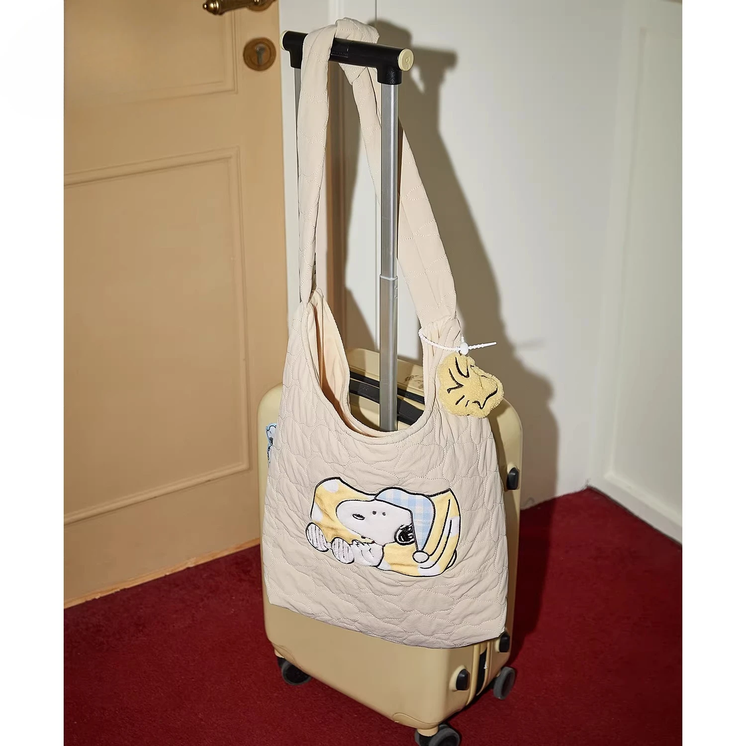 Snoopy Milky Apricot Tote Bag for Women, Large Capacity Canvas Shoulder Bag, Cute Cartoon Casual Purse for Work School, Gift
Snoopy Milky Apricot Tote Bag for Women, Large Capacity Canvas Shoulder Bag, Cute Cartoon Casual Purse for Work School, Gift
