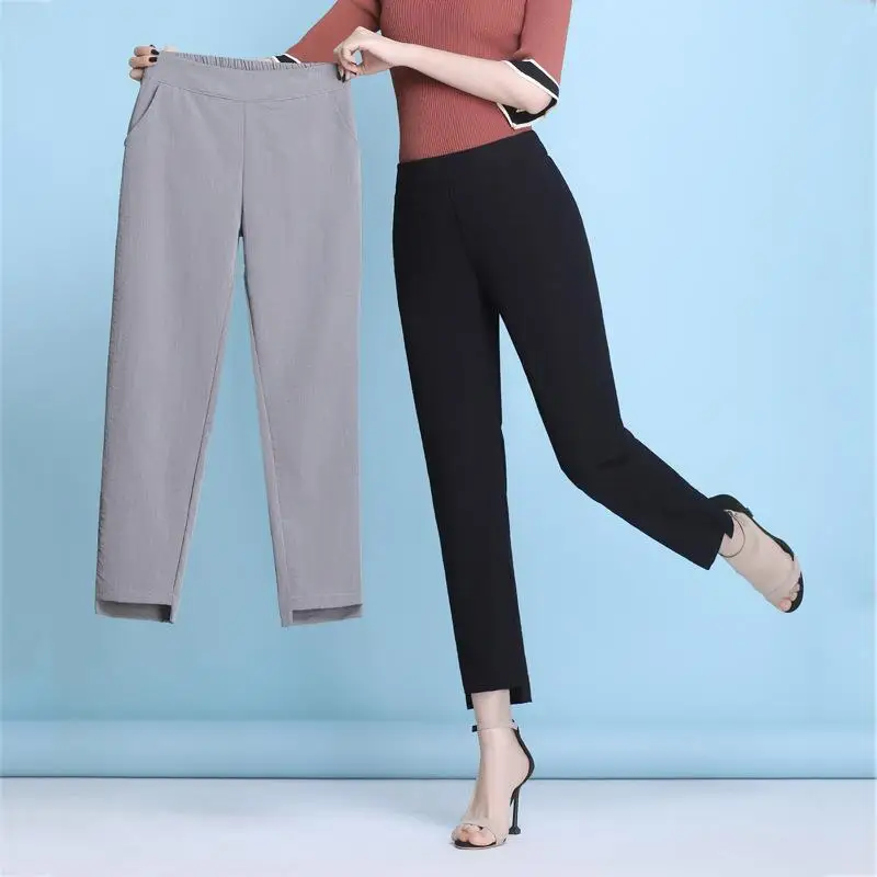 Свободные повседневные брюки для женщин, летние тонкие брюки-шаровары длиной 7/8, новые летние женские брюки из ледяного шелка, хлопка и льна, длиной 7/8
Свободные повседневные брюки для женщин, летние тонкие брюки-шаровары длиной 7/8, новые летние женские брюки из ледяного шелка, хлопка и льна, длиной 7/8