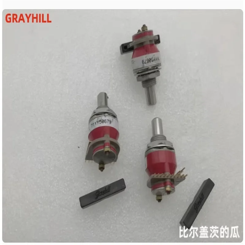 1 PCS GRAYHILL USA 71YY50679 fluctuation switch, 1st layer, 1st knife, 8th gear, shaft length 15mm
1 PCS GRAYHILL USA 71YY50679 fluctuation switch, 1st layer, 1st knife, 8th gear, shaft length 15mm