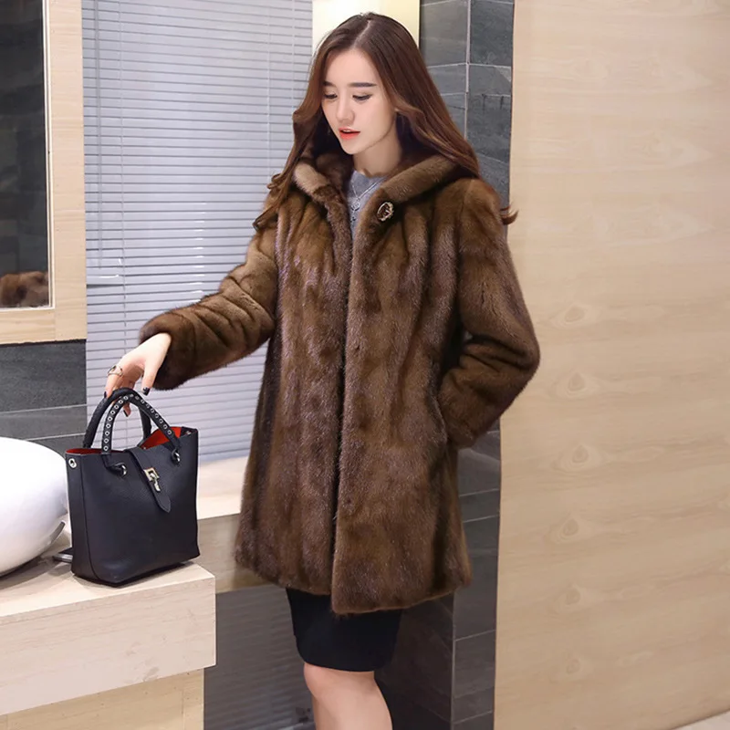 Luxury Brand Women's Winter Faux Fur Coats Hooded Fur Jacket Oversized Warm Retro Simple Loose Casual New Soft Versatile
Luxury Brand Women's Winter Faux Fur Coats Hooded Fur Jacket Oversized Warm Retro Simple Loose Casual New Soft Versatile