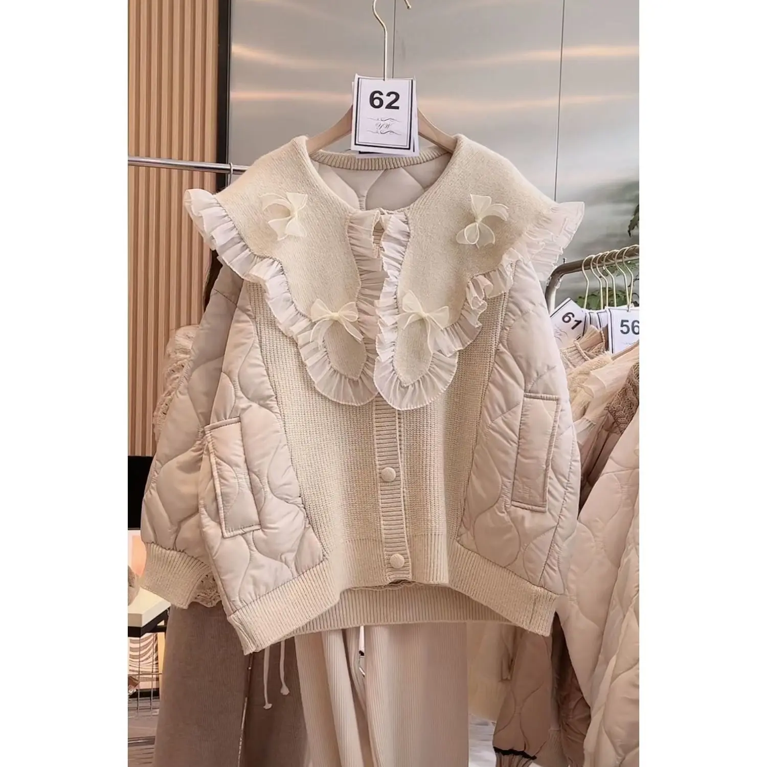 Winter Women's Doll Collar Bow Ruffle Edge Knitted Spliced Sweater Loose Cardigan
Winter Women's Doll Collar Bow Ruffle Edge Knitted Spliced Sweater Loose Cardigan