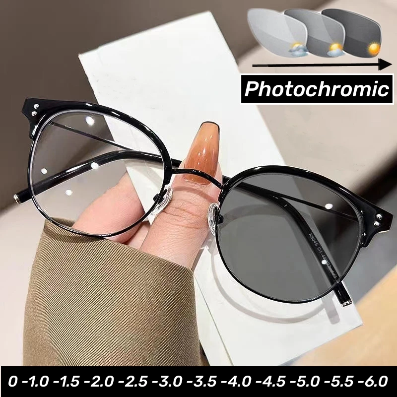 Fashion Women's Photochromic Sunglasses Retro Near Sight Myopia Eyewear Unisex Vintage Round Frame Blue Light Blocking Glasses
Fashion Women's Photochromic Sunglasses Retro Near Sight Myopia Eyewear Unisex Vintage Round Frame Blue Light Blocking Glasses