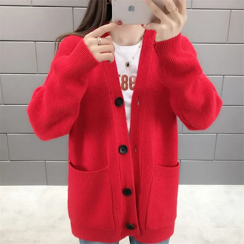 Spring Autumn Fashion Solid Color Knitted Cardigan Women Short Sweater Knitwear V Neck Big Pocket Long Sleeve Knit Jacket Female
Spring Autumn Fashion Solid Color Knitted Cardigan Women Short Sweater Knitwear V Neck Big Pocket Long Sleeve Knit Jacket Female