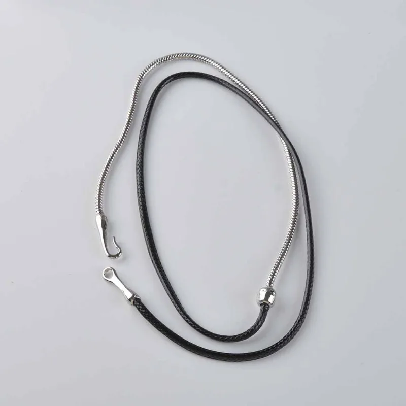 The New Wind Leather Rope Splicing Snake Bone Neck Chain Has A Unique Personality and Double-layer Stacked Necklace Jewelry Swea
The New Wind Leather Rope Splicing Snake Bone Neck Chain Has A Unique Personality and Double-layer Stacked Necklace Jewelry Swea