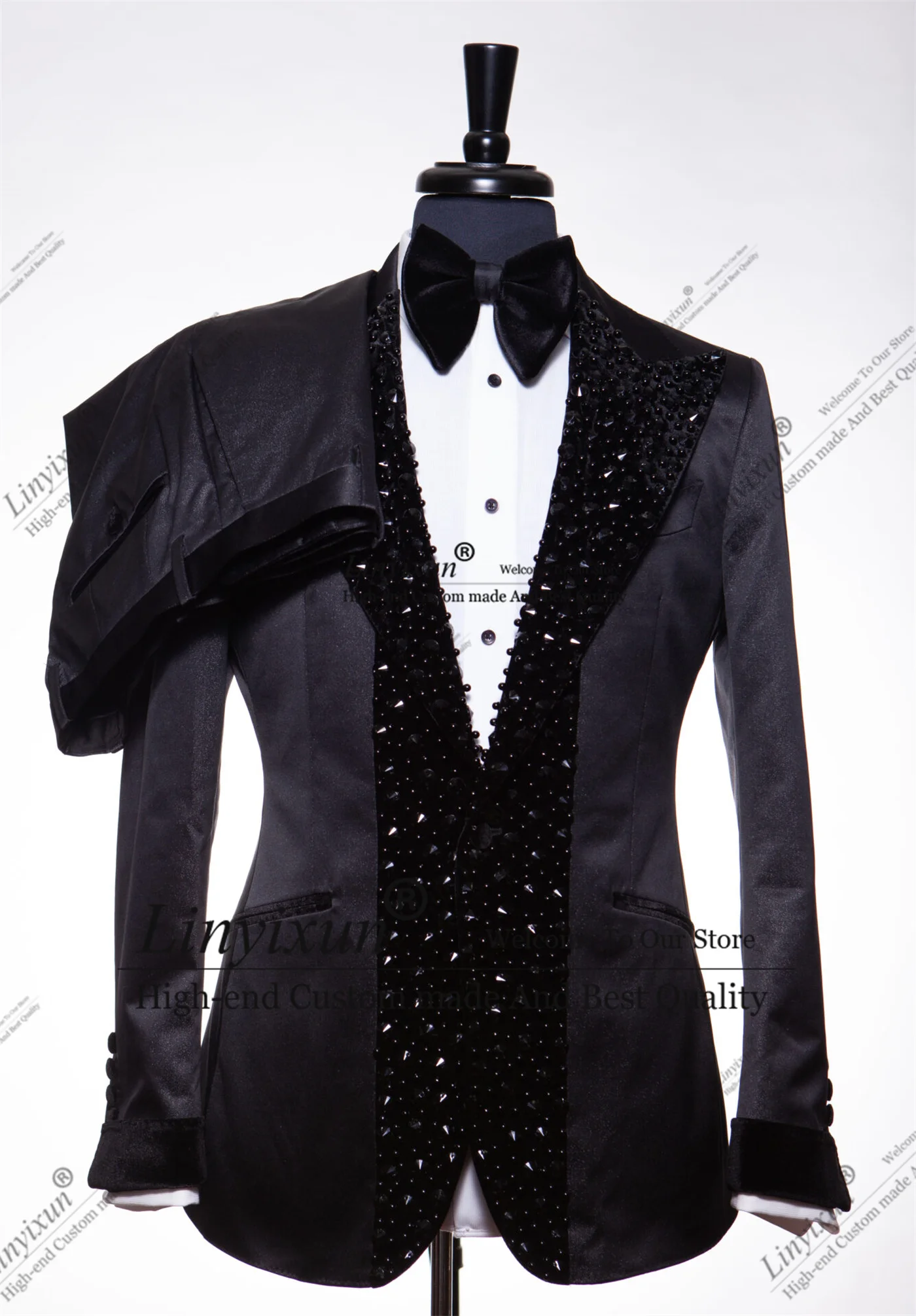 Elegent Diamond Embellished Men Suits Beads Groom Wedding Tuxedos 2 Pieces Sets Male Prom Blazer Customized trajes para hombre
Elegent Diamond Embellished Men Suits Beads Groom Wedding Tuxedos 2 Pieces Sets Male Prom Blazer Customized trajes para hombre