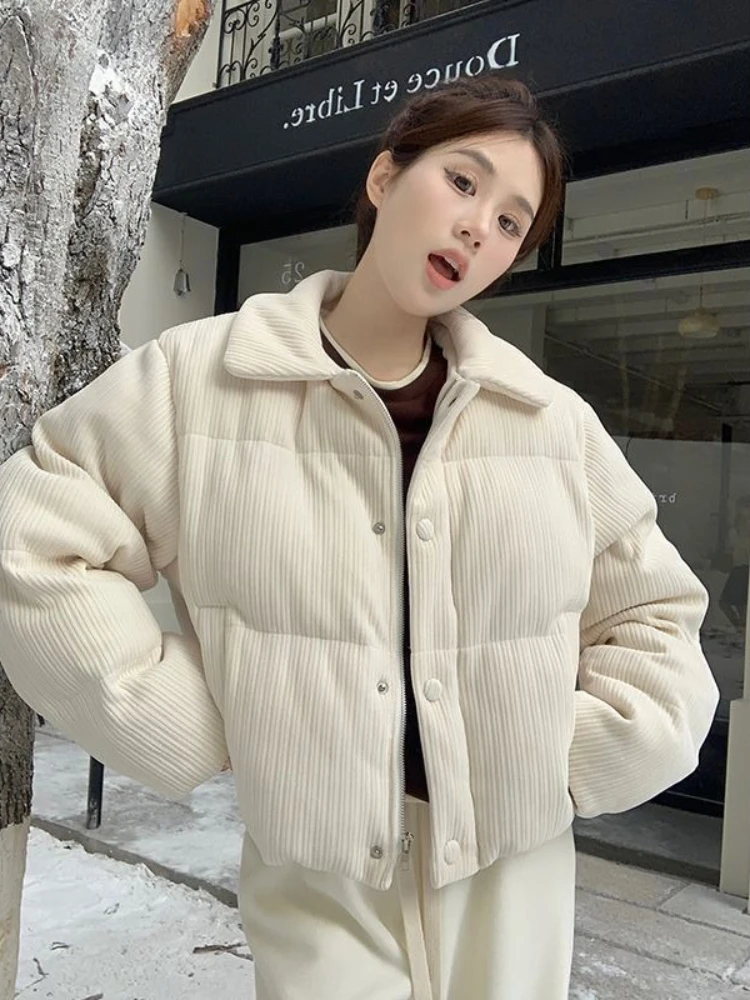 Осенне-зимняя мода 2024, новый стиль, толстая и теплая куртка-парка для девочек, однобортная вельветовая парка с лацканами
Осенне-зимняя мода 2024, новый стиль, толстая и теплая куртка-парка для девочек, однобортная вельветовая парка с лацканами