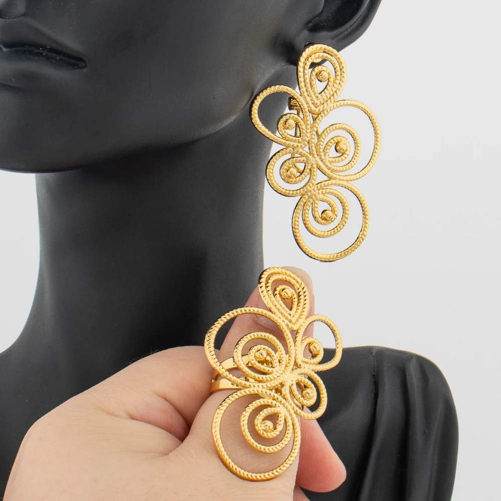 Gold Color Jewelry Sets for Women Minimalist Floral Retro Temperament Metal Earrings Ring Party Holiday Gift Fashion Jewellery
Gold Color Jewelry Sets for Women Minimalist Floral Retro Temperament Metal Earrings Ring Party Holiday Gift Fashion Jewellery