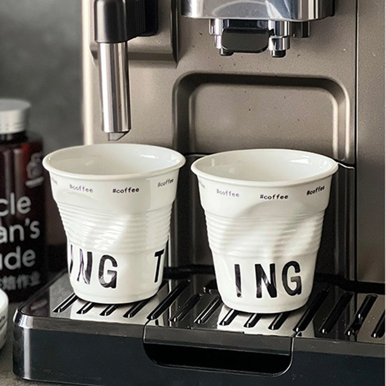 Personalized Water Cup Creative Folded Pattern Ceramic Mug For Coffee Milk Water Niche Design Mug Gift For Friend Family Kids
Personalized Water Cup Creative Folded Pattern Ceramic Mug For Coffee Milk Water Niche Design Mug Gift For Friend Family Kids