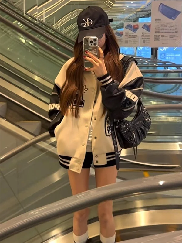 Retro American Heavy Embroidery Letter Baseball Jacket Women's Autumn Winter Loose Versatile Flight Jacket Ins Style Long Sle...
Retro American Heavy Embroidery Letter Baseball Jacket Women's Autumn Winter Loose Versatile Flight Jacket Ins Style Long Sle...