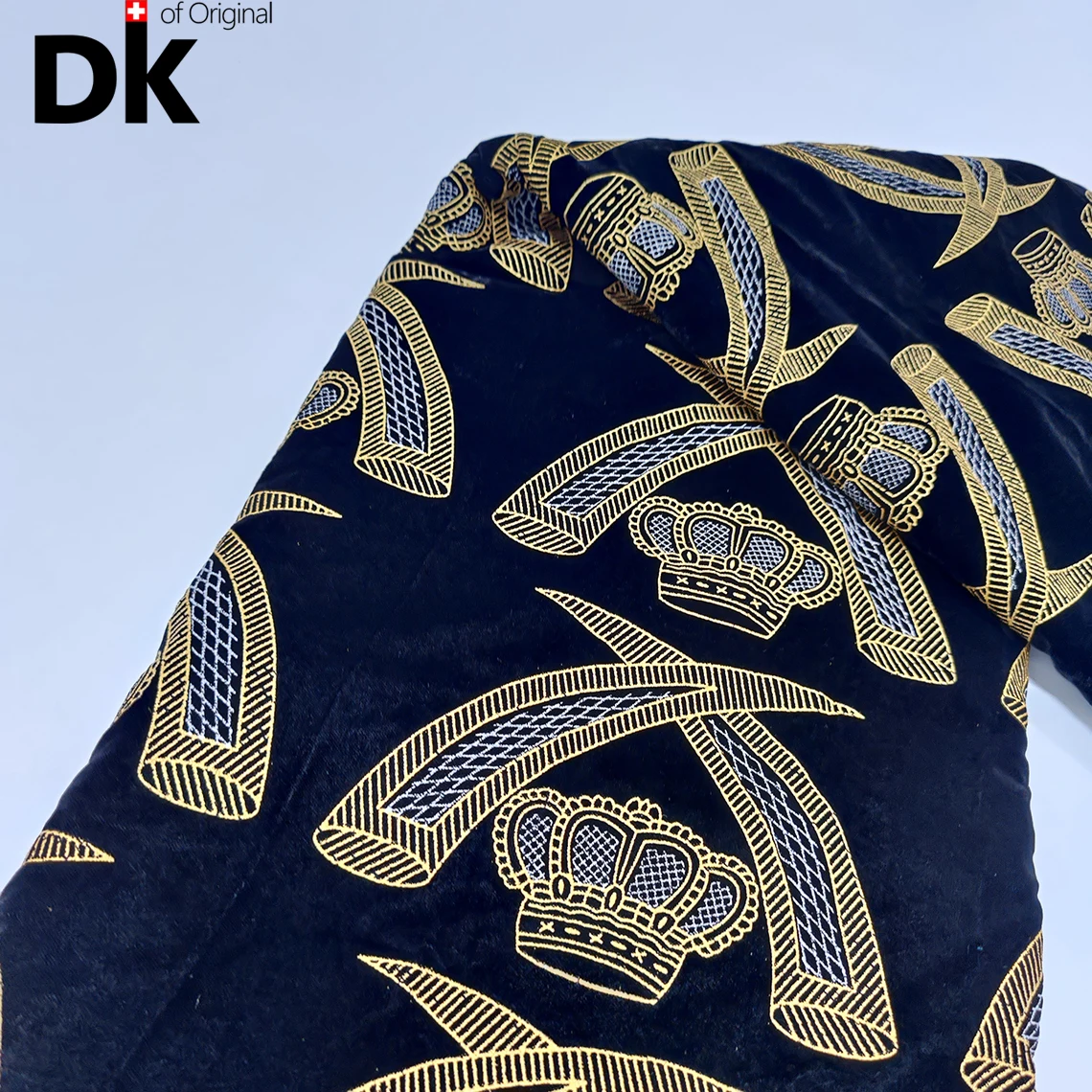 Gold Crown Printed African Velvet Fabric Soft Nigeria Ankara Women Bridal Traditional Wedding Dress Sewing DIY Material
Gold Crown Printed African Velvet Fabric Soft Nigeria Ankara Women Bridal Traditional Wedding Dress Sewing DIY Material