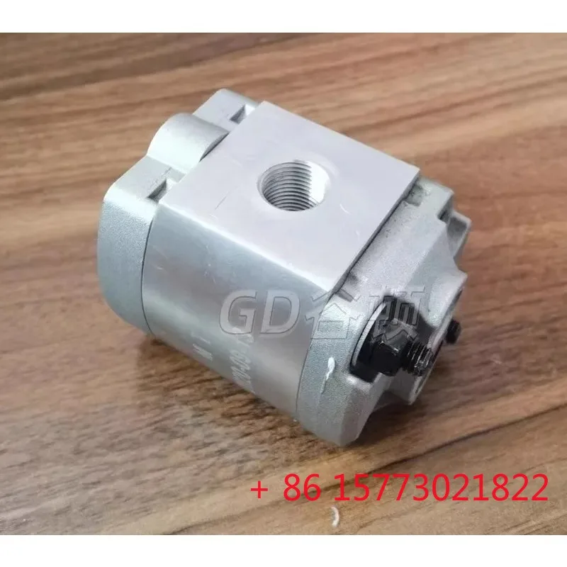 Accessories CBK-F0.8/CBK-F1.6/CBK-F2.1/CBK-F3.2 rear cover oil inlet side oil outlet CBK gear pump
Accessories CBK-F0.8/CBK-F1.6/CBK-F2.1/CBK-F3.2 rear cover oil inlet side oil outlet CBK gear pump