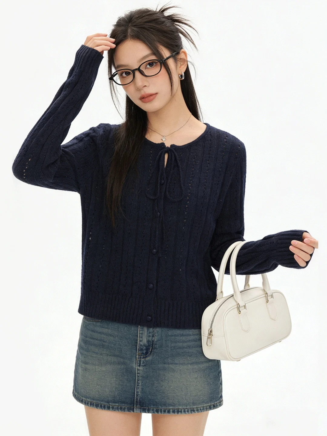 Корейский модный женский мягкий дышащий вязаный кардиган с круглым вырезом, укороченный, с длинными рукавами, весенняя новинка, цветной топ
Корейский модный женский мягкий дышащий вязаный кардиган с круглым вырезом, укороченный, с длинными рукавами, весенняя новинка, цветной топ