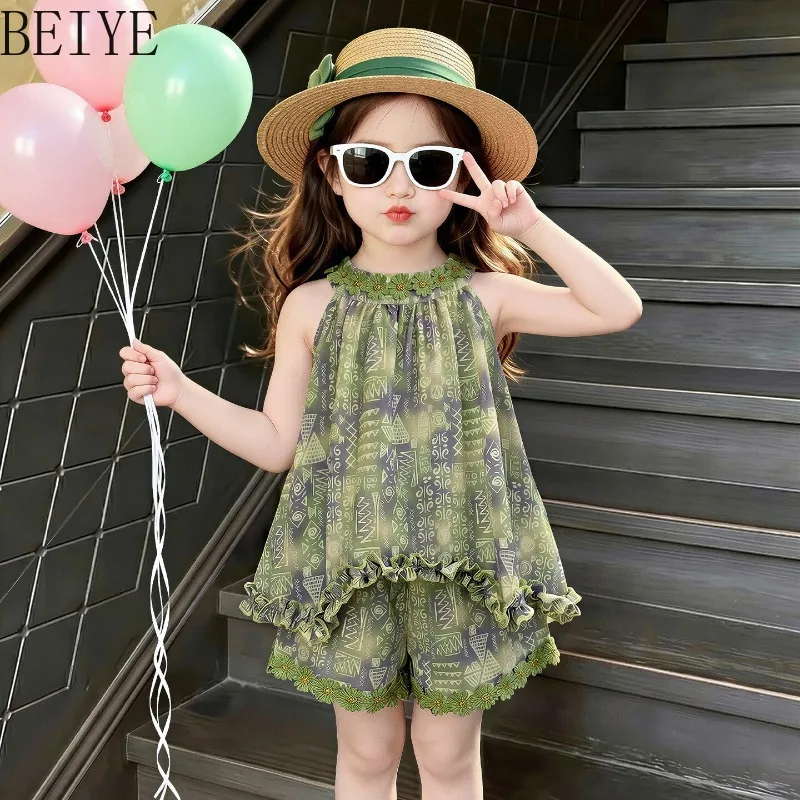 Toddler Boho Vacation Outfit Sleeveless Halter Neck Floral Print Loose Top Ruffle Shorts Children Holiday Beach Matching Set
Toddler Boho Vacation Outfit Sleeveless Halter Neck Floral Print Loose Top Ruffle Shorts Children Holiday Beach Matching Set