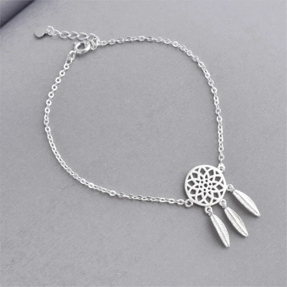 Fashion 925 Sterling Silver Bracelets Dream Catcher With Feathers Stylish Ethnic Style Female Bracelets SL064
Fashion 925 Sterling Silver Bracelets Dream Catcher With Feathers Stylish Ethnic Style Female Bracelets SL064