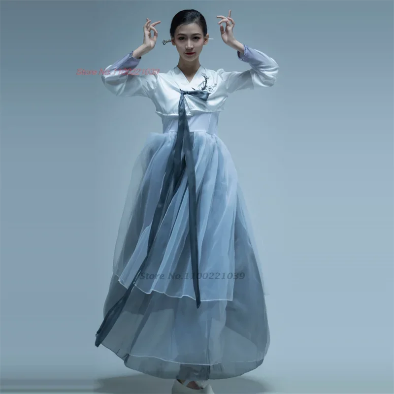 Vintage stage performance chiffon dress korean stage dance dress2025 national dance wear hanbok korean traditional folk costume
Vintage stage performance chiffon dress korean stage dance dress2025 national dance wear hanbok korean traditional folk costume