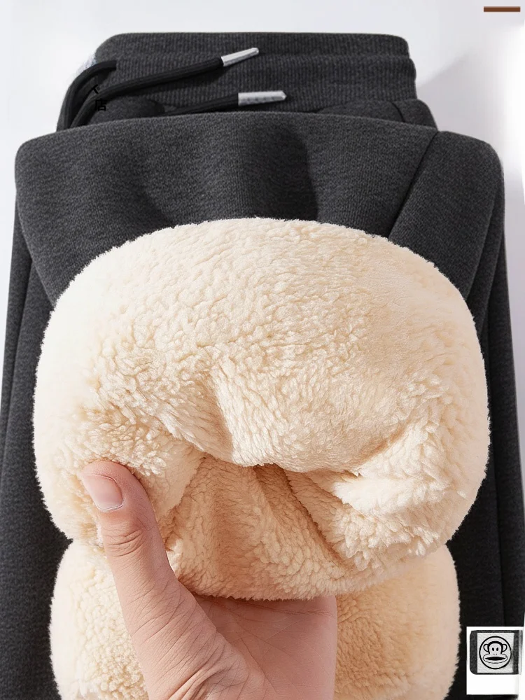 Мужские зимние повседневные брюки из утолщенного бархата с флисовой подкладкой, эластичным поясом, свободного кроя, теплые, удобные, для отдыха
Мужские зимние повседневные брюки из утолщенного бархата с флисовой подкладкой, эластичным поясом, свободного кроя, теплые, удобные, для отдыха