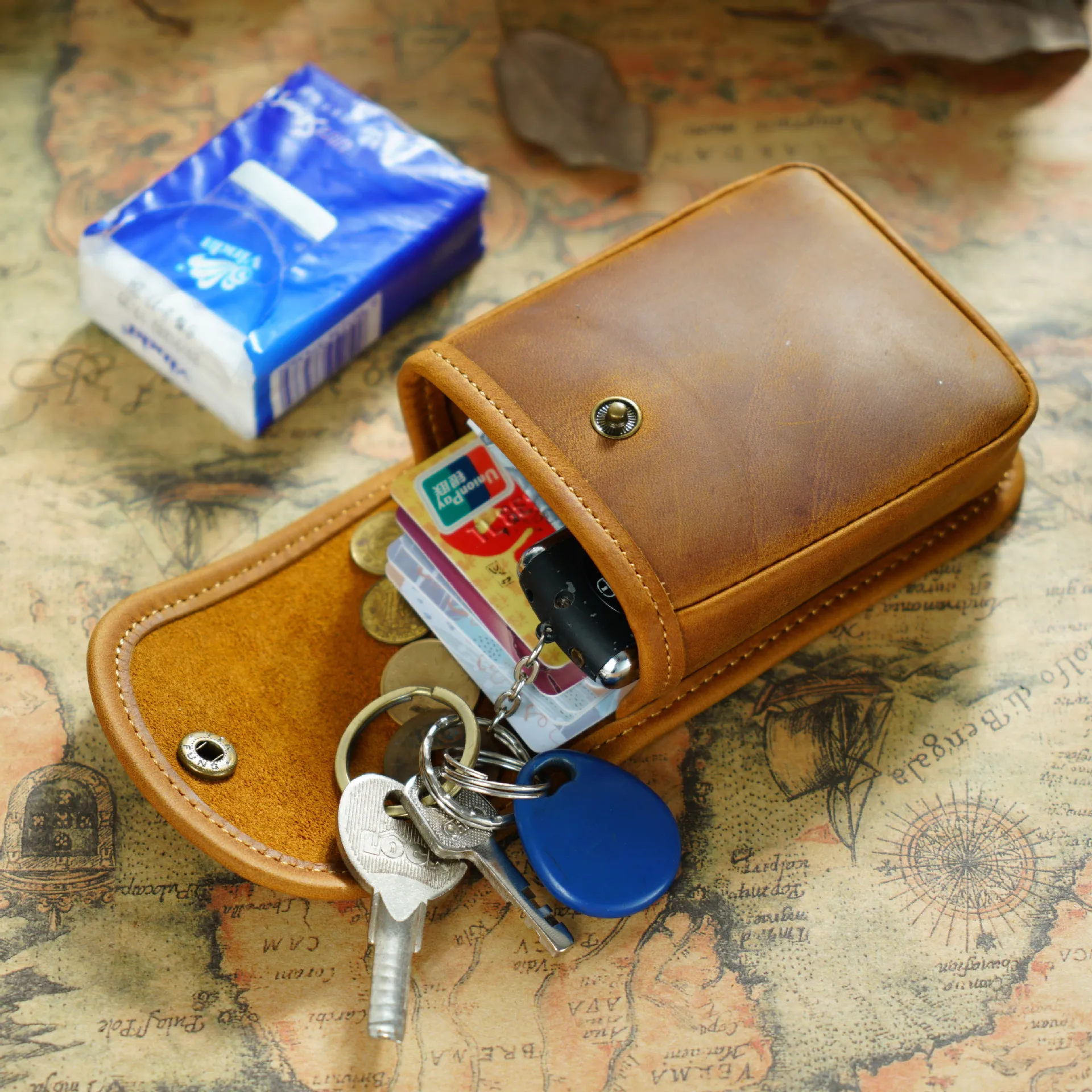 Genuine Leather Vintage Waist Bag Men's Casual Small Satchel Sports Waist Bag Wearable Belt Zero Wallet Men's Mini Key Bag сумка
Genuine Leather Vintage Waist Bag Men's Casual Small Satchel Sports Waist Bag Wearable Belt Zero Wallet Men's Mini Key Bag сумка
