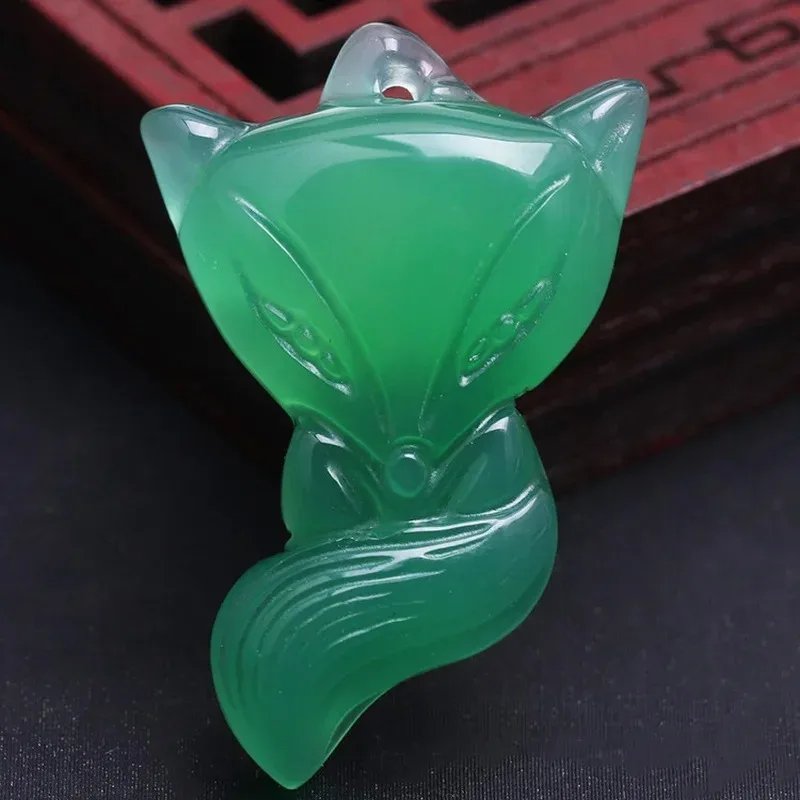 Natural Green Chalcedony Hand Carved Fox Pendant Fashion Boutique Jewelry Men's and Women's Jesus Agate Necklace
Natural Green Chalcedony Hand Carved Fox Pendant Fashion Boutique Jewelry Men's and Women's Jesus Agate Necklace
