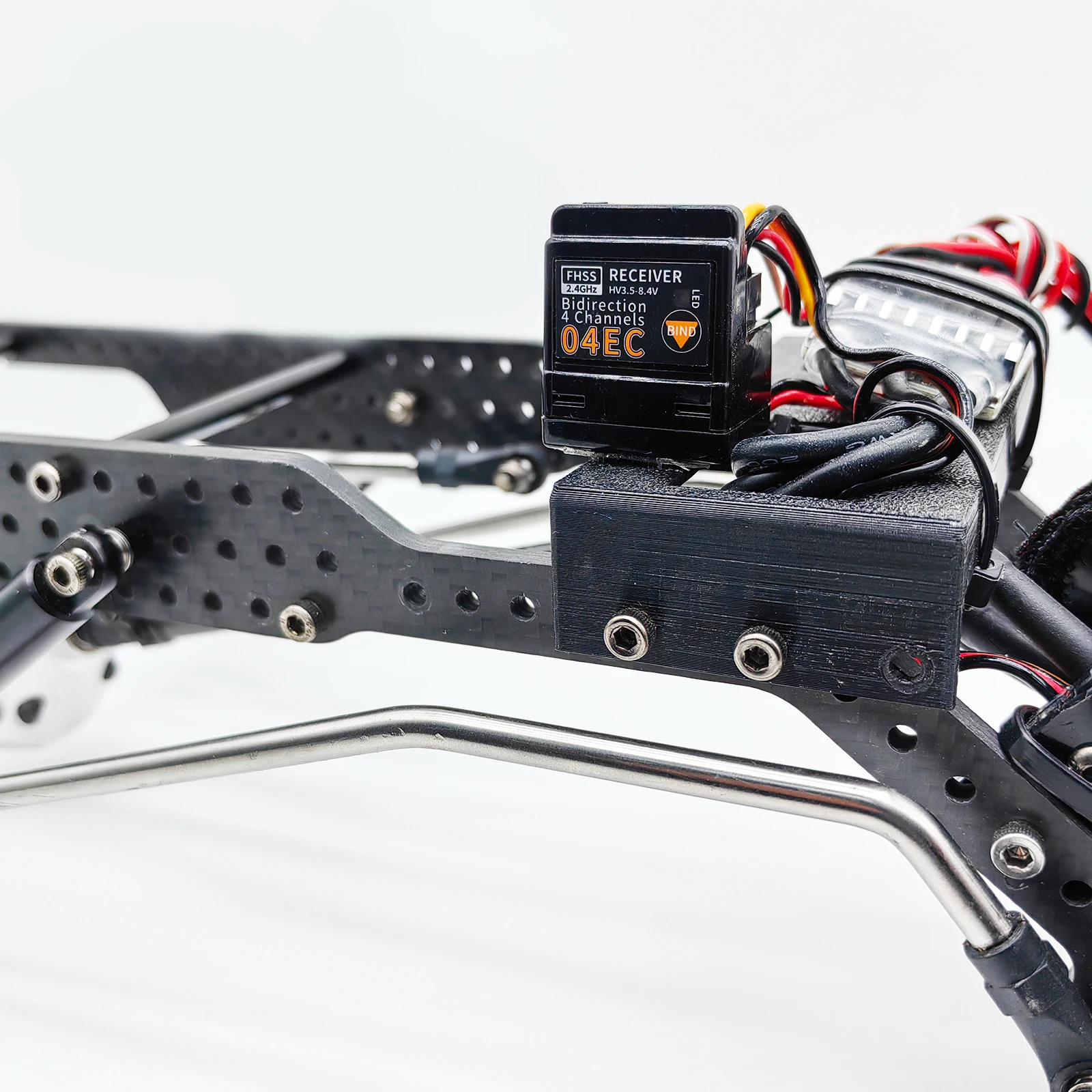 4-канальный высоковольтный RC-приемник 2,4 ГГц, совместимый с FUTABA T-FHSS, SANWA FH3/FH4T, Flysky для радиоуправляемых моделей краулеров, багги, автомобилей, лодок, передатчиков
4-канальный высоковольтный RC-приемник 2,4 ГГц, совместимый с FUTABA T-FHSS, SANWA FH3/FH4T, Flysky для радиоуправляемых моделей краулеров, багги, автомобилей, лодок, передатчиков