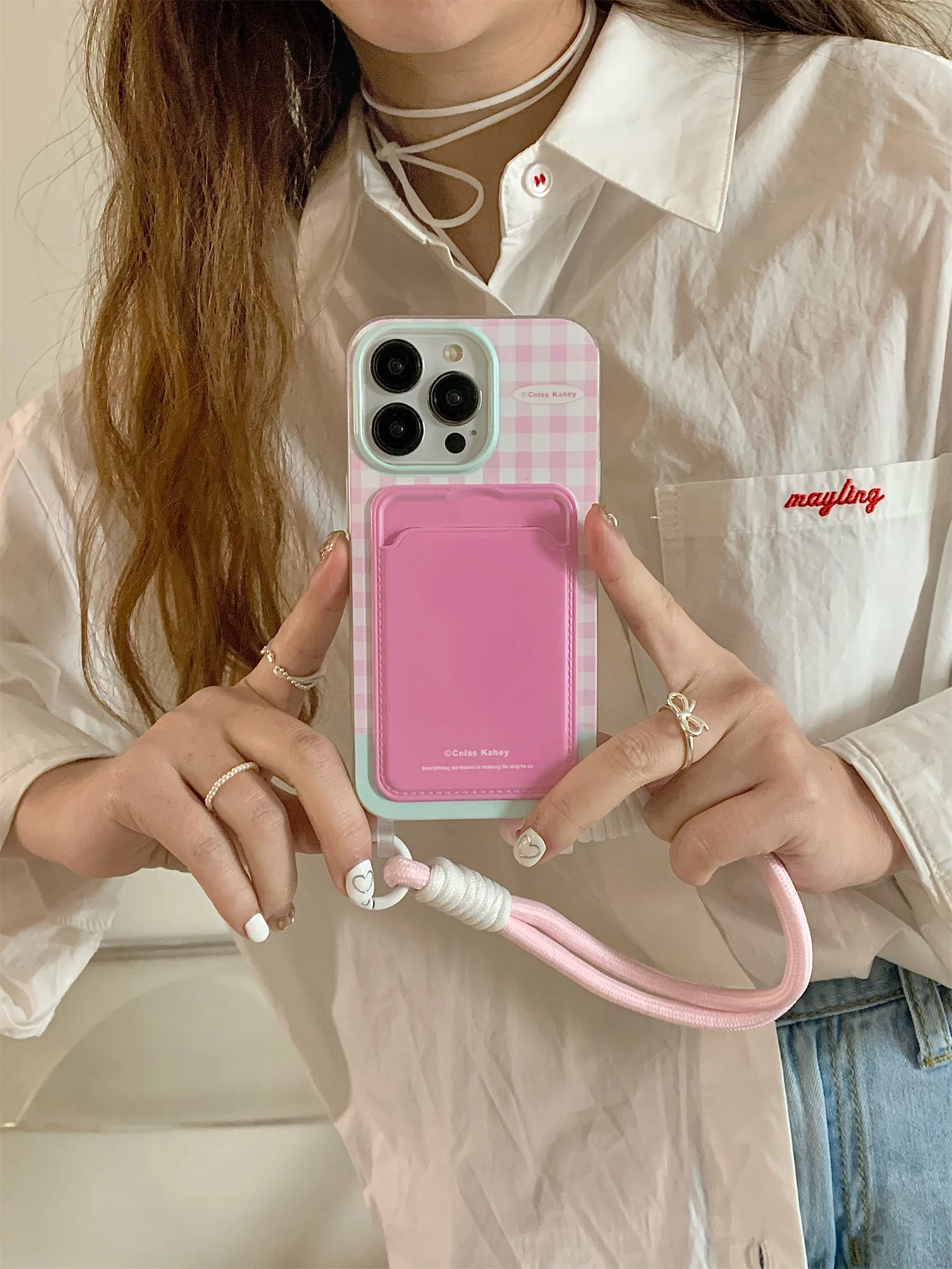 Card Bag Pink Checkered Korean Luxury Handheld Strap Rope Bracelet Case for iPhone 15 14 13 12 Pro Max Back Cover for Girl Gift
Card Bag Pink Checkered Korean Luxury Handheld Strap Rope Bracelet Case for iPhone 15 14 13 12 Pro Max Back Cover for Girl Gift