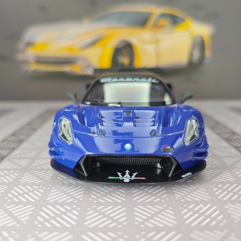 1:32 Simulation Maserati GT2 2023 alloy car model ornament, collectible door that can be opened, supercar car gift
1:32 Simulation Maserati GT2 2023 alloy car model ornament, collectible door that can be opened, supercar car gift