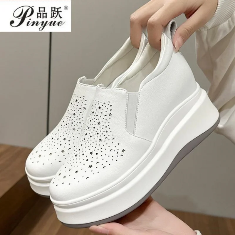 7.5cm Spring Summer Genuine Leather Shoes Women Fashion Sneakers Ladies Flat Platform Height Increasing Black White Shoes 34-39
7.5cm Spring Summer Genuine Leather Shoes Women Fashion Sneakers Ladies Flat Platform Height Increasing Black White Shoes 34-39